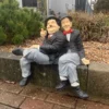 Laurel en Hardy op bankje - Afbeelding 5