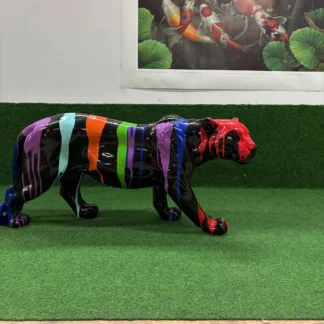 Panter zwart met gekleurde druppels kunststof panter beeld