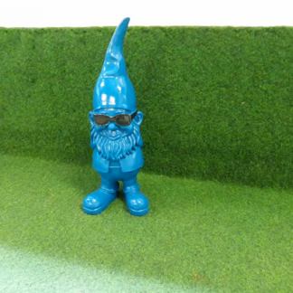 Tuinkabouter blauw met zwarte zonnebril